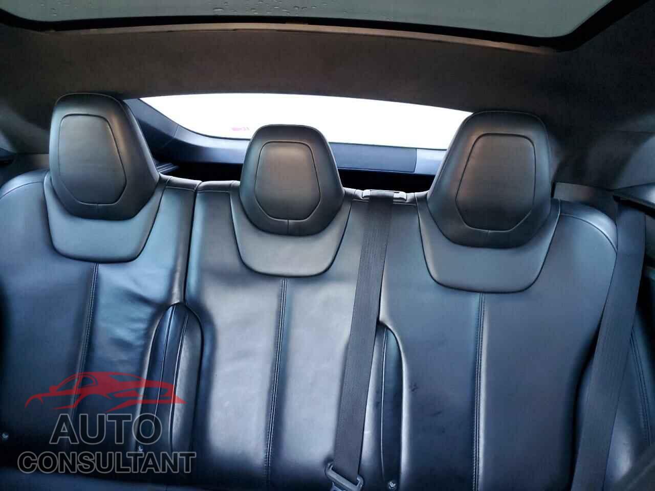 TESLA MODEL S 2015 - 5YJSA1S29FF084680