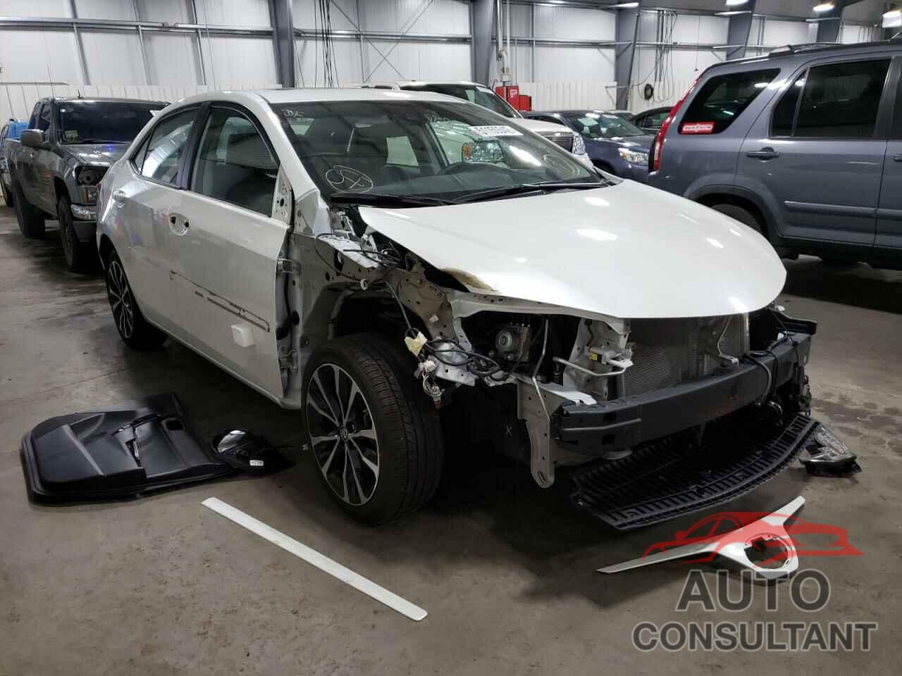 TOYOTA COROLLA 2017 - 5YFBURHE5HP683283