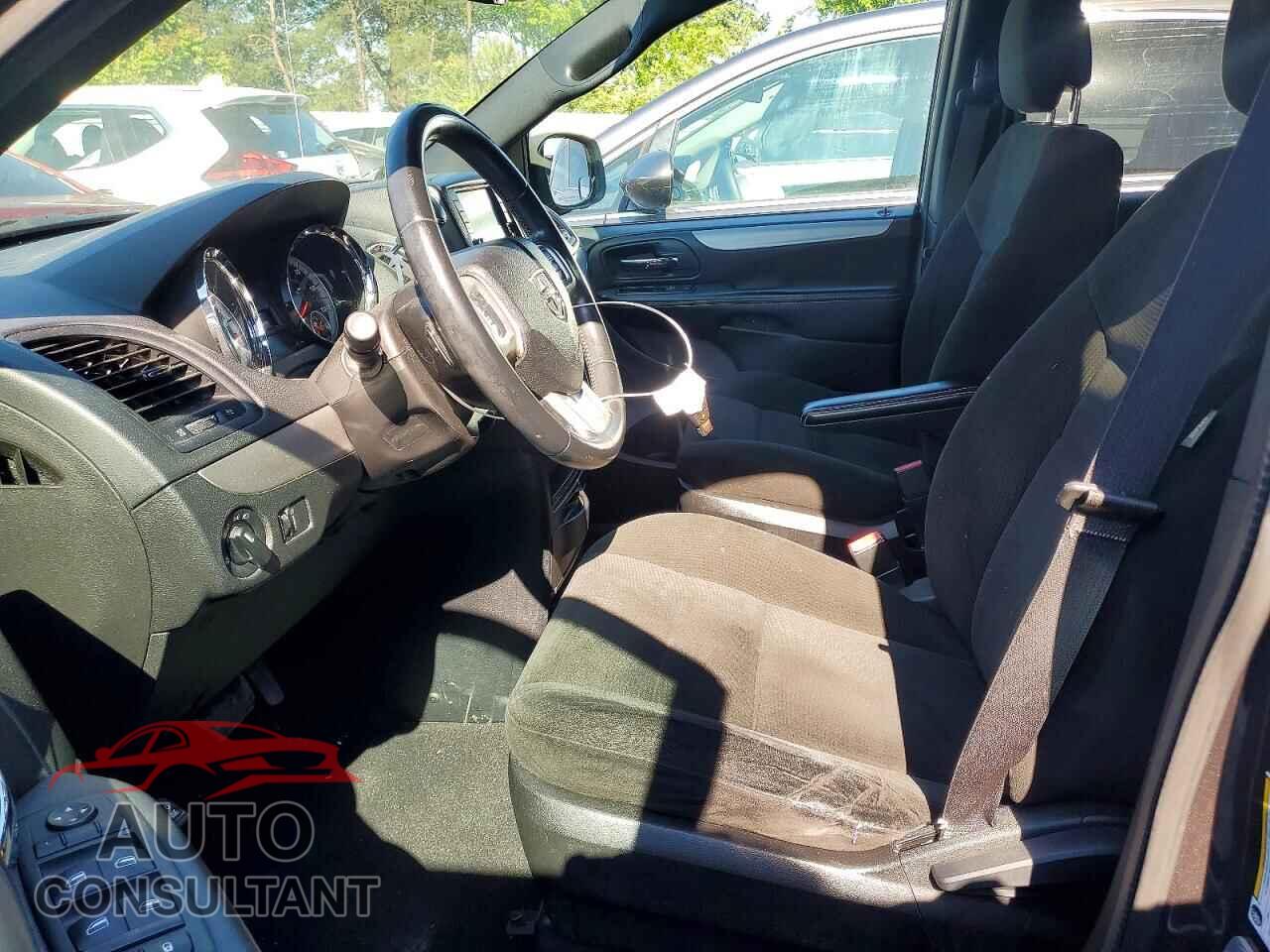 DODGE CARAVAN 2015 - 2C4RDGBG2FR668704