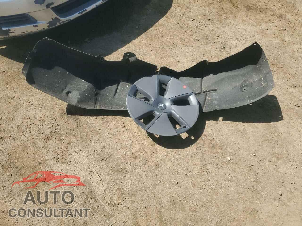 TESLA MODEL 3 2023 - 5YJ3E1EA4PF713565
