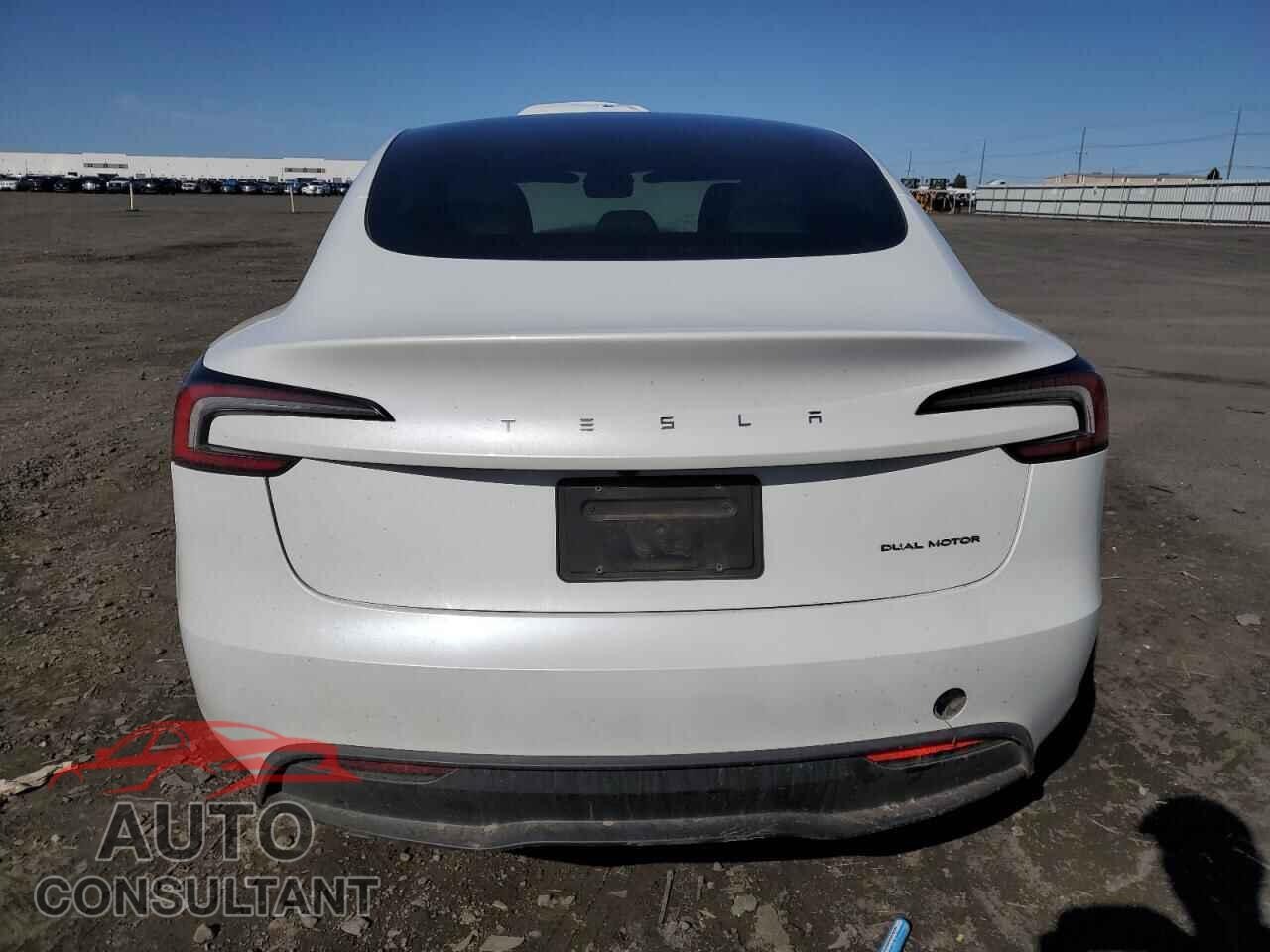 TESLA MODEL 3 2024 - 5YJ3E1EB9RF854272