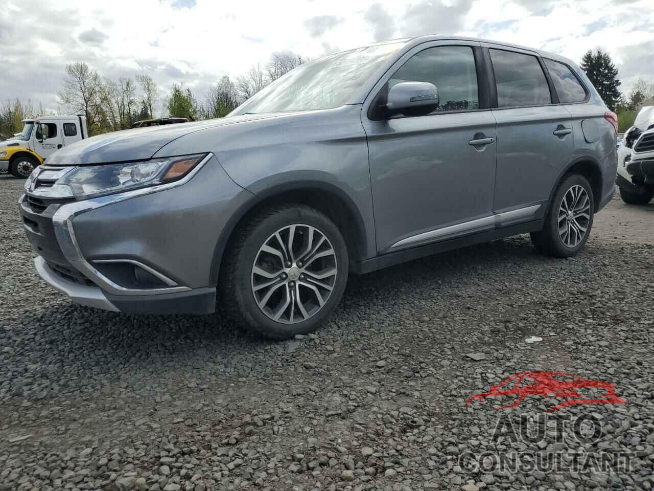 MITSUBISHI OUTLANDER 2018 - JA4AZ3A33JZ042965