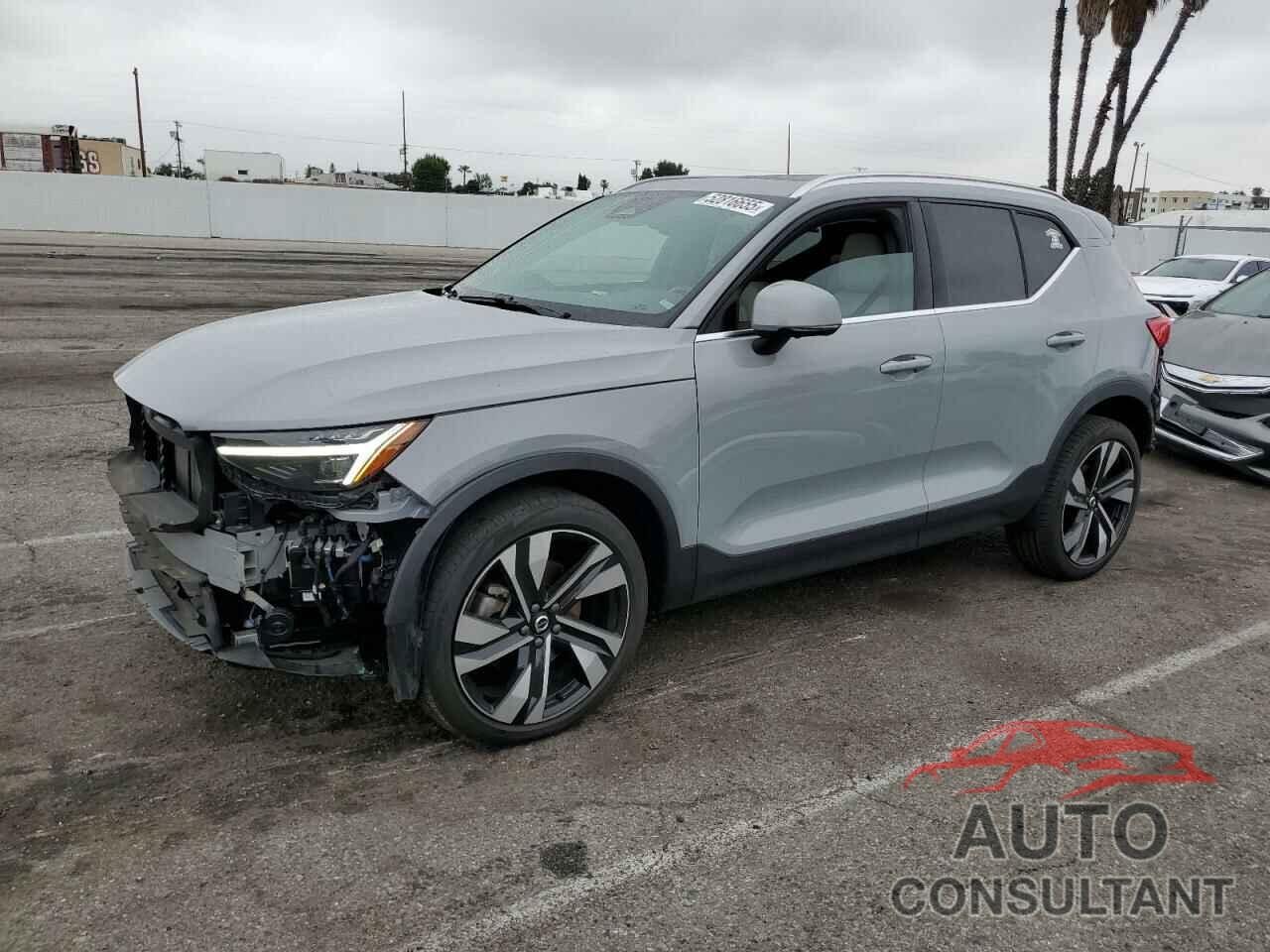 VOLVO XC40 PLUS 2024 - YV4L12UE6R2302399