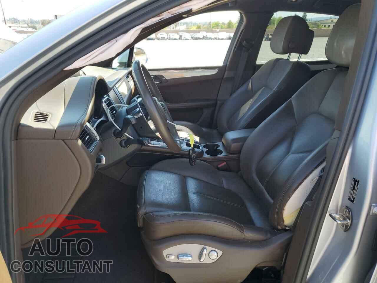PORSCHE MACAN 2016 - WP1AB2A51GLB42904