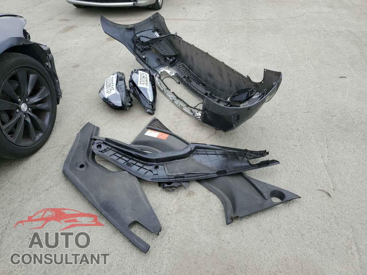 TESLA MODEL S 2015 - 5YJSA1S2XFF092318