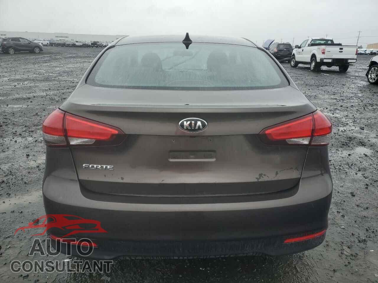 KIA FORTE 2017 - 3KPFL4A74HE140303