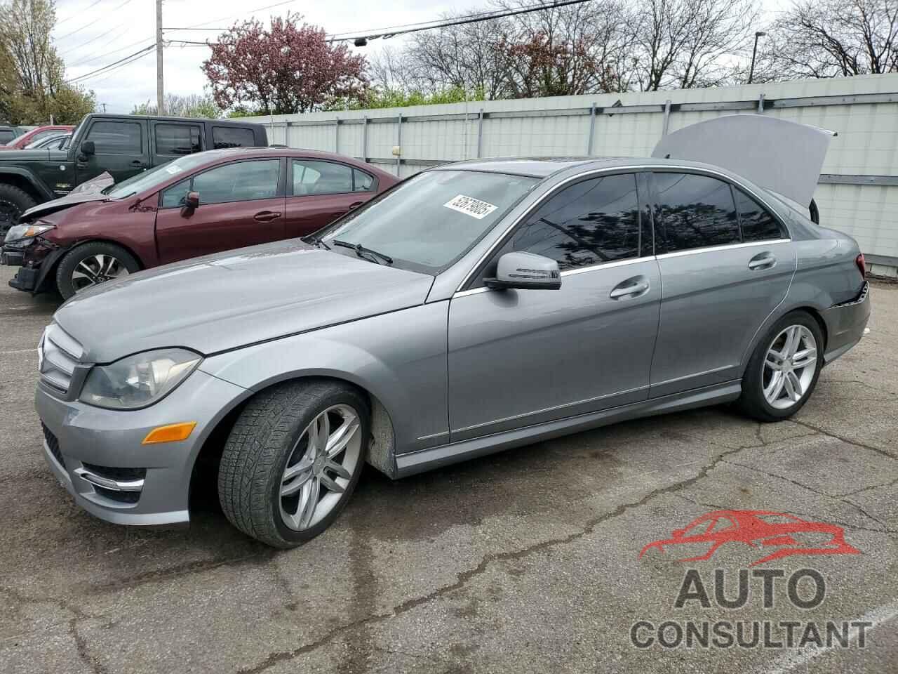 MERCEDES-BENZ C-CLASS 2012 - WDDGF8BB7CA600819
