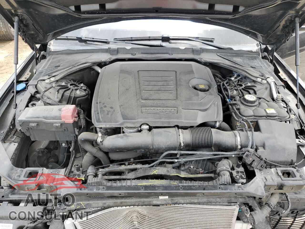 JAGUAR XE 2019 - SAJAE4FX1KCP50382