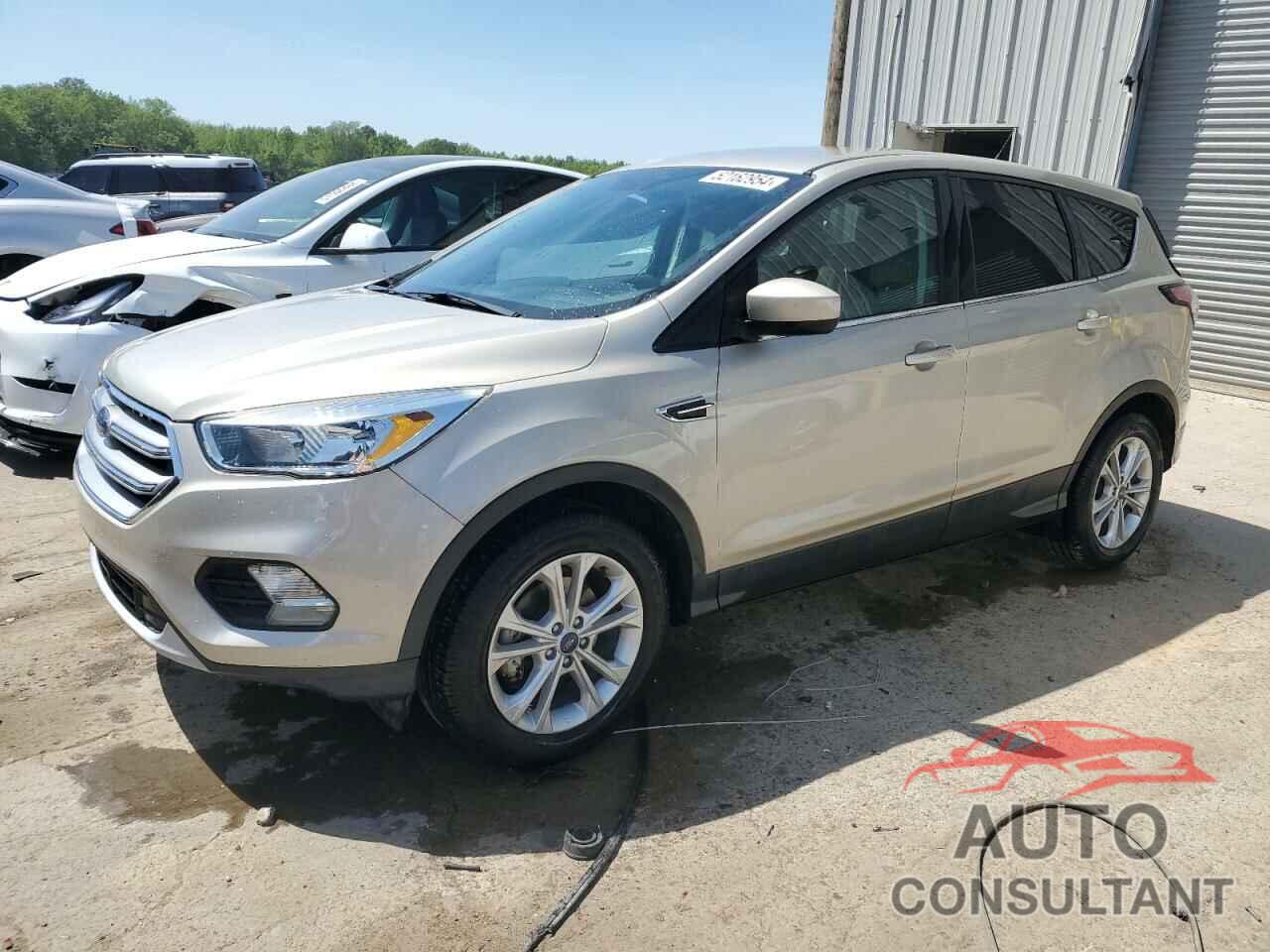 FORD ESCAPE 2017 - 1FMCU0GD3HUB73490