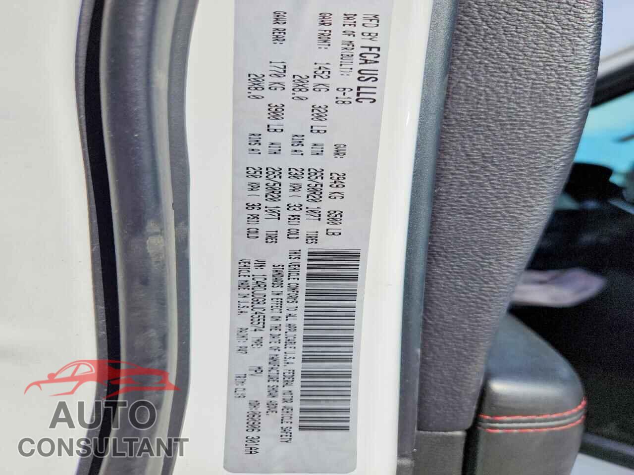 DODGE DURANGO 2018 - 1C4RDJDG8JC455574