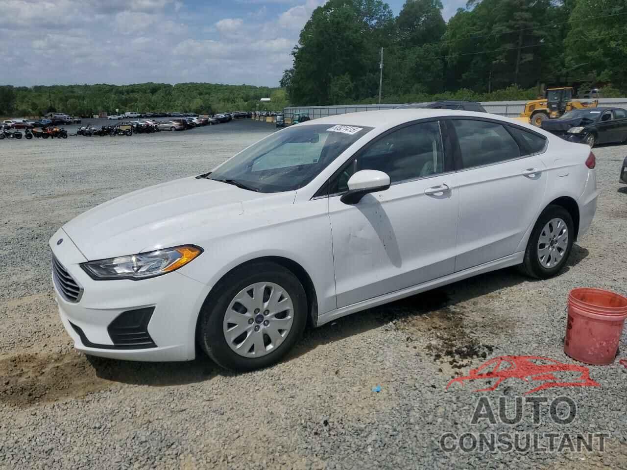 FORD FUSION 2019 - 3FA6P0G78KR200433