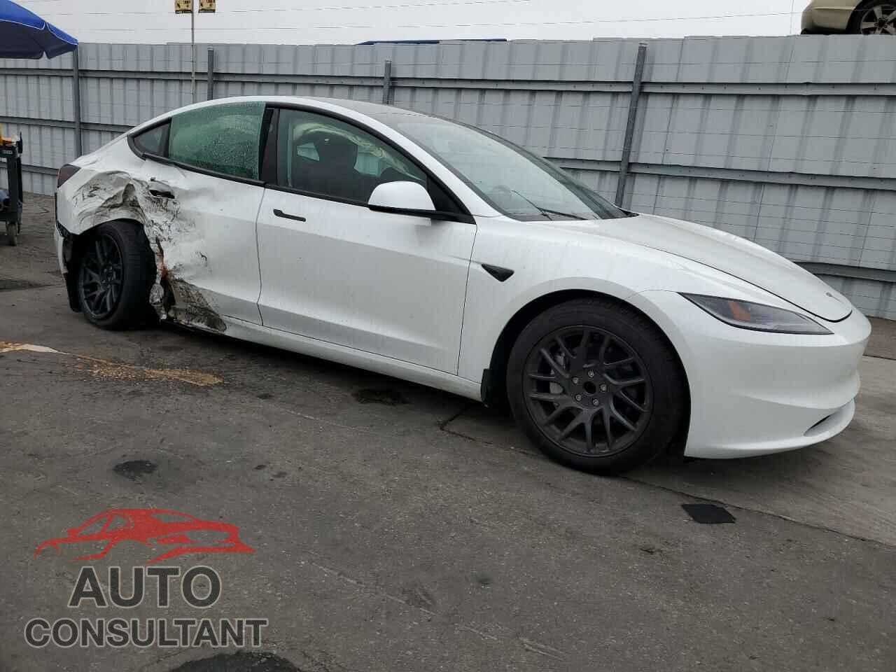 TESLA MODEL 3 2024 - 5YJ3E1EAXRF856426