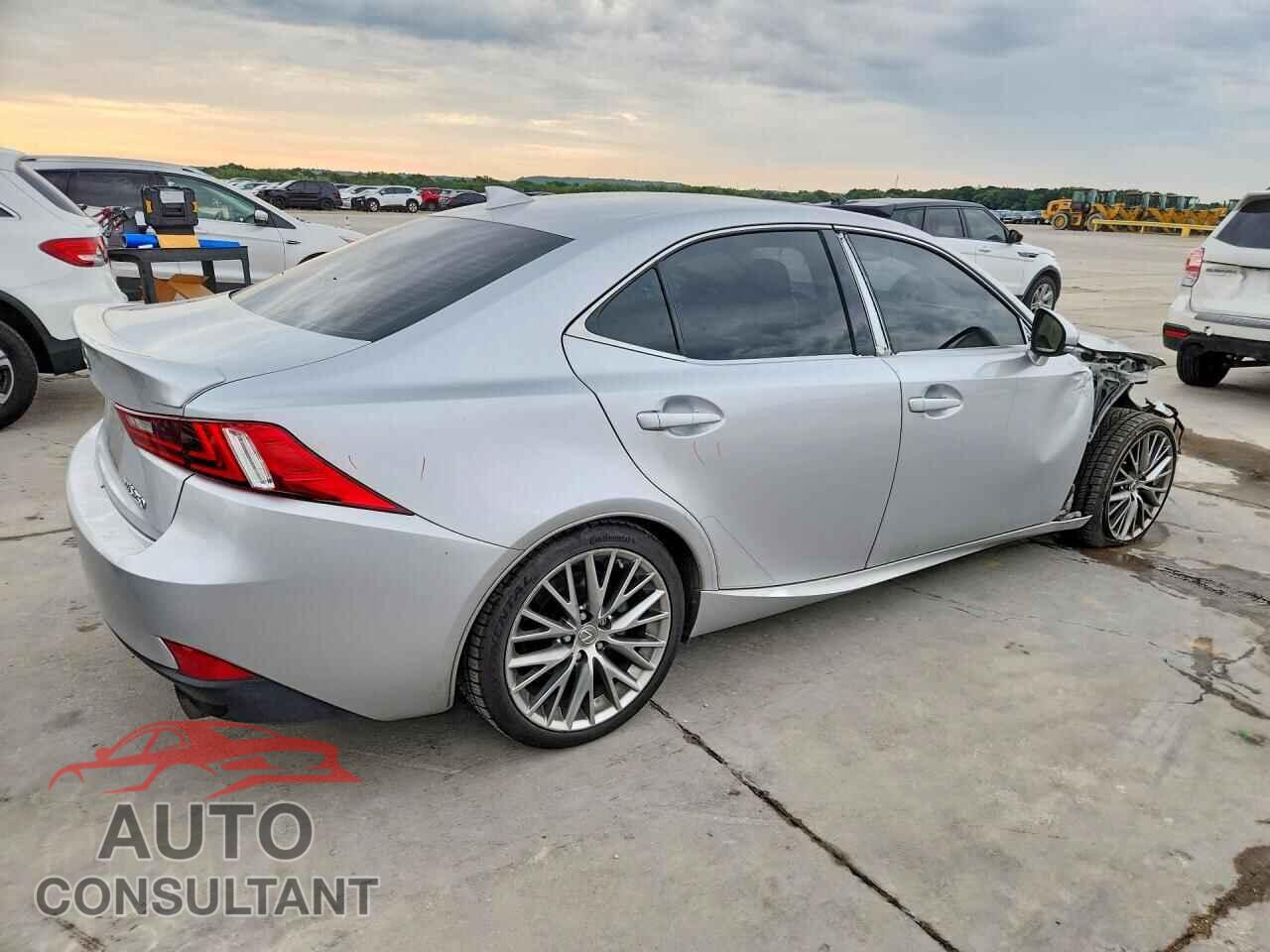 LEXUS IS 2015 - JTHCF1D2XF5027858