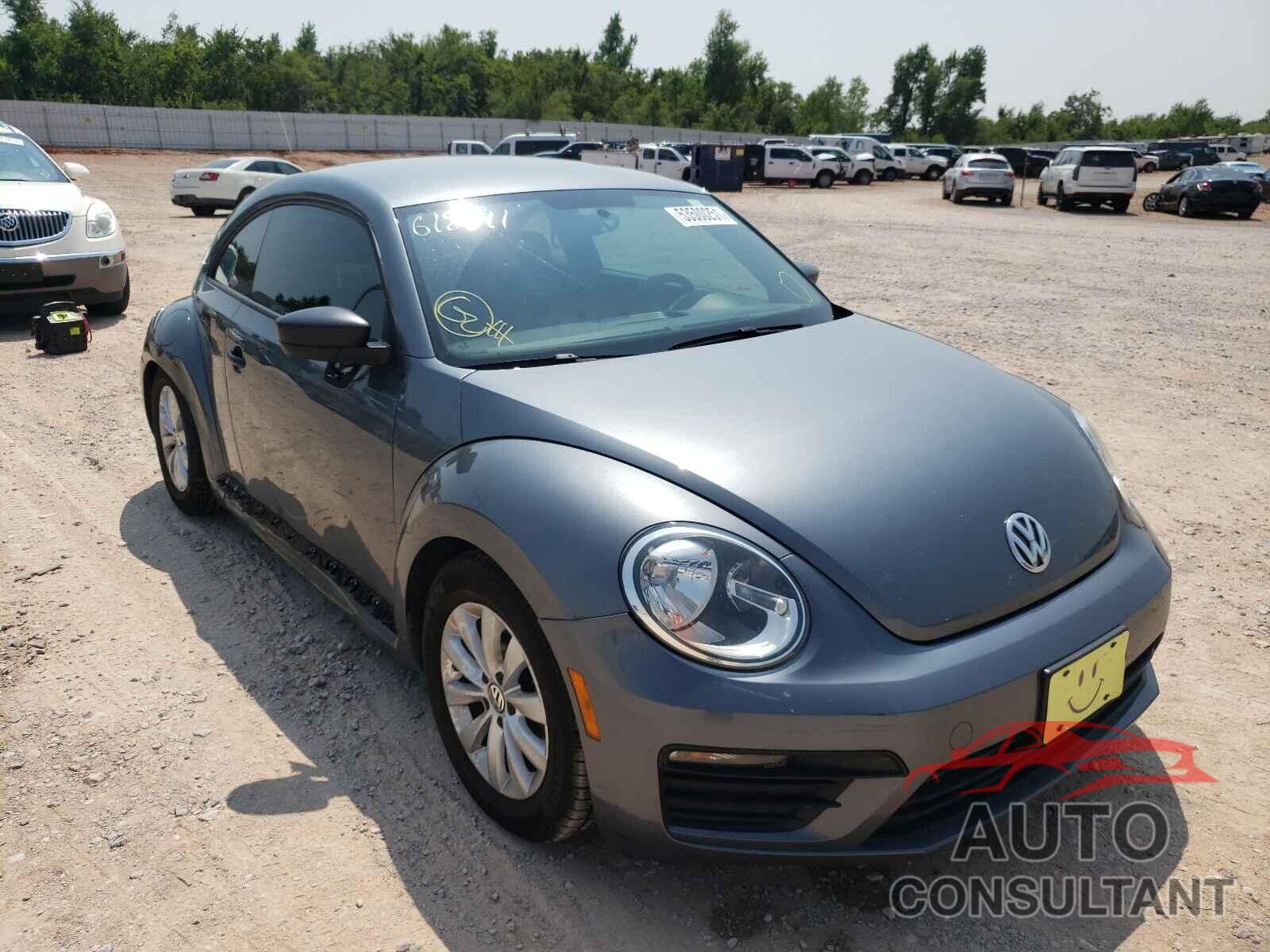 VOLKSWAGEN BEETLE 2017 - 3VWF17AT5HM618641