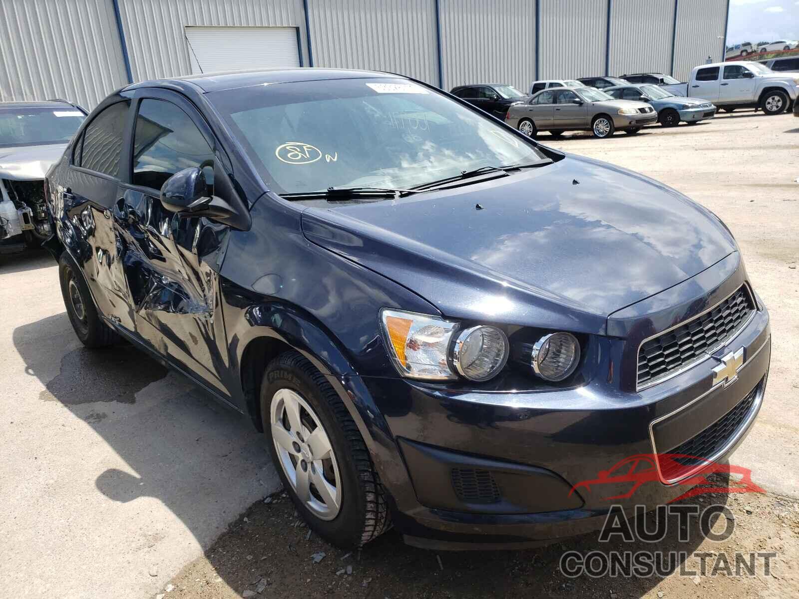 CHEVROLET SONIC 2016 - 1G1JA5SH8G4129651