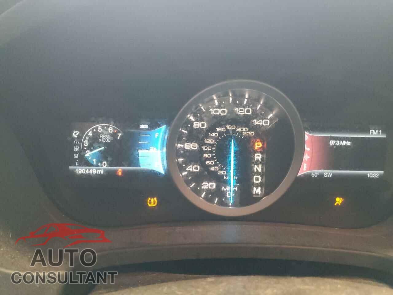 FORD EXPLORER 2011 - 1FMHK8F84BGA30777