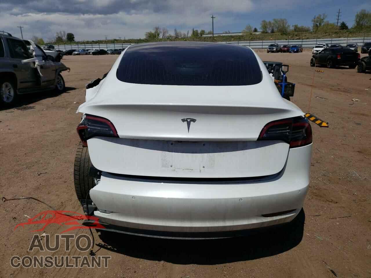 TESLA MODEL 3 2018 - 5YJ3E1EA0JF009998