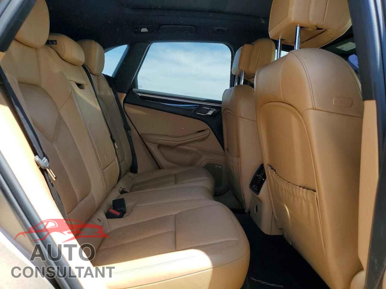 PORSCHE MACAN 2017 - WP1AA2A59HLB05927