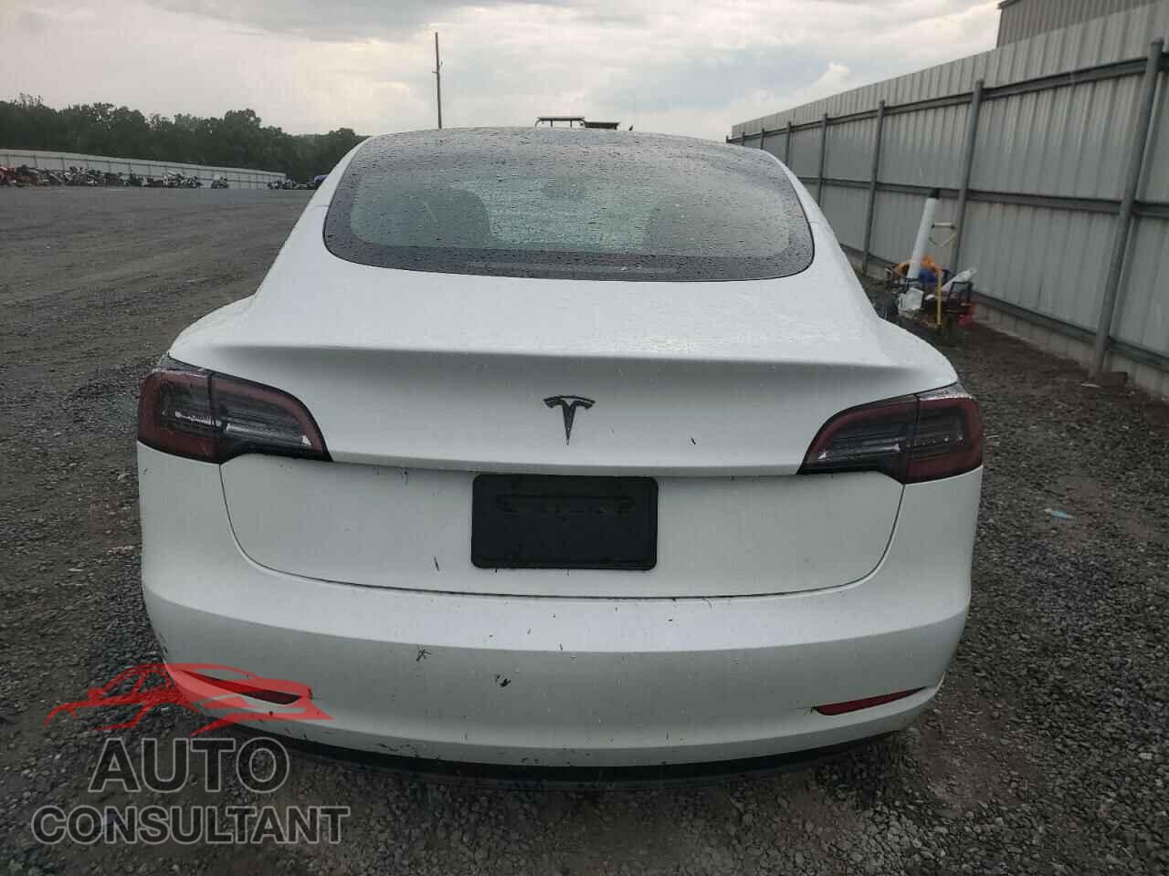 TESLA MODEL 3 2023 - 5YJ3E1EA8PF493542