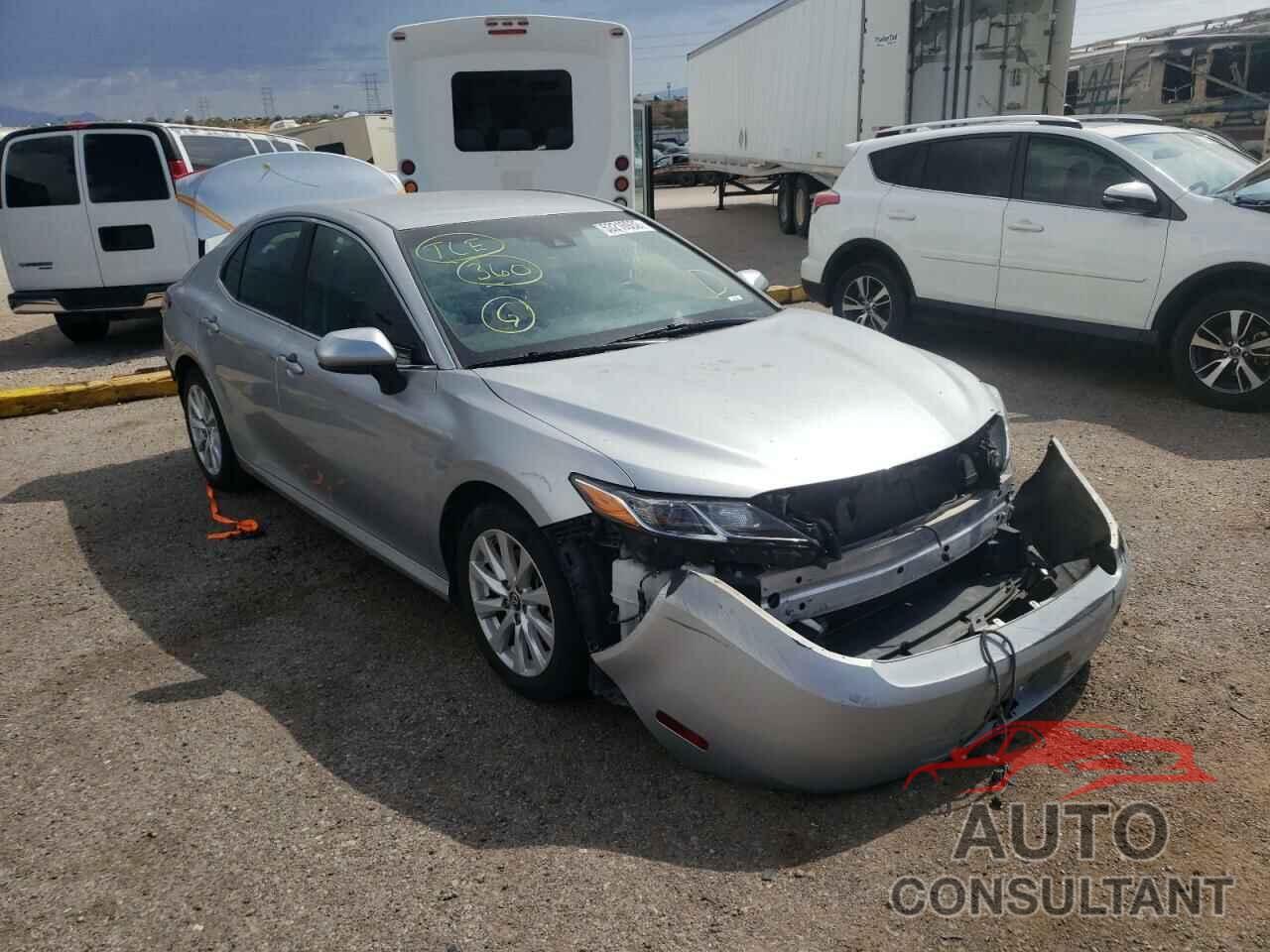TOYOTA CAMRY 2018 - 4T1B11HK6JU090262