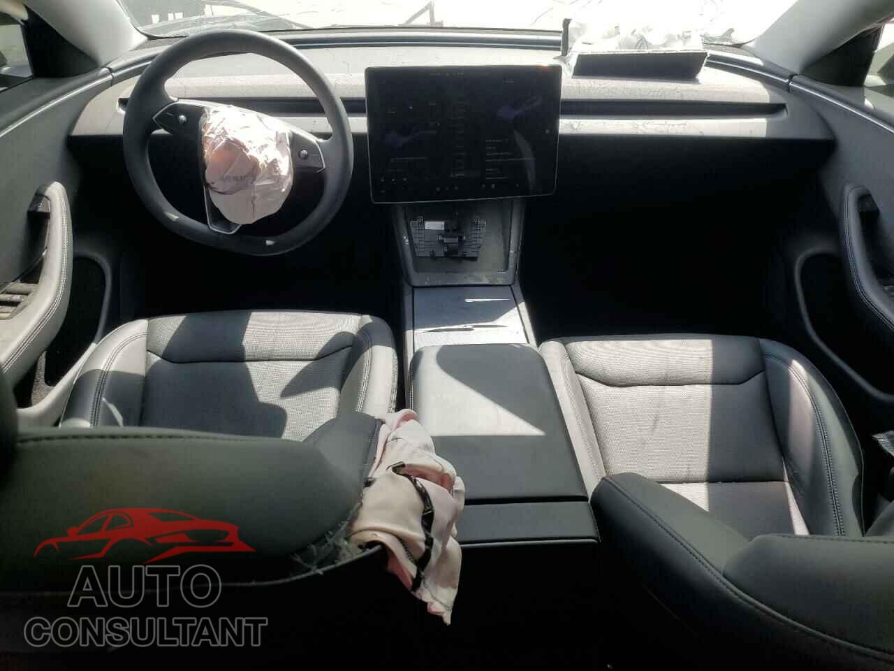 TESLA MODEL 3 2024 - 5YJ3E1EA3RF752232