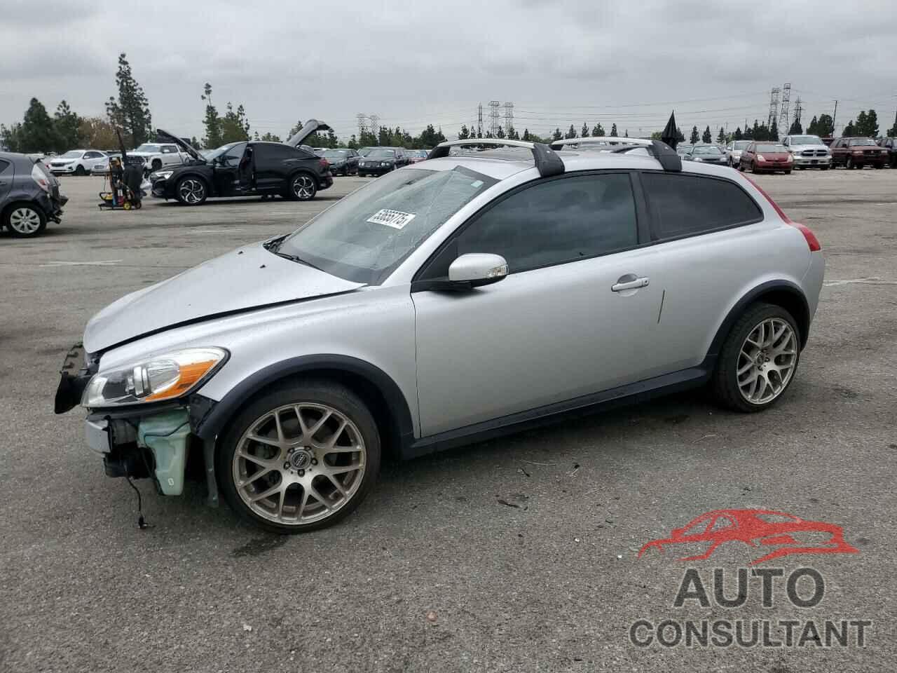 VOLVO C30 2011 - YV1672MK6B2244024