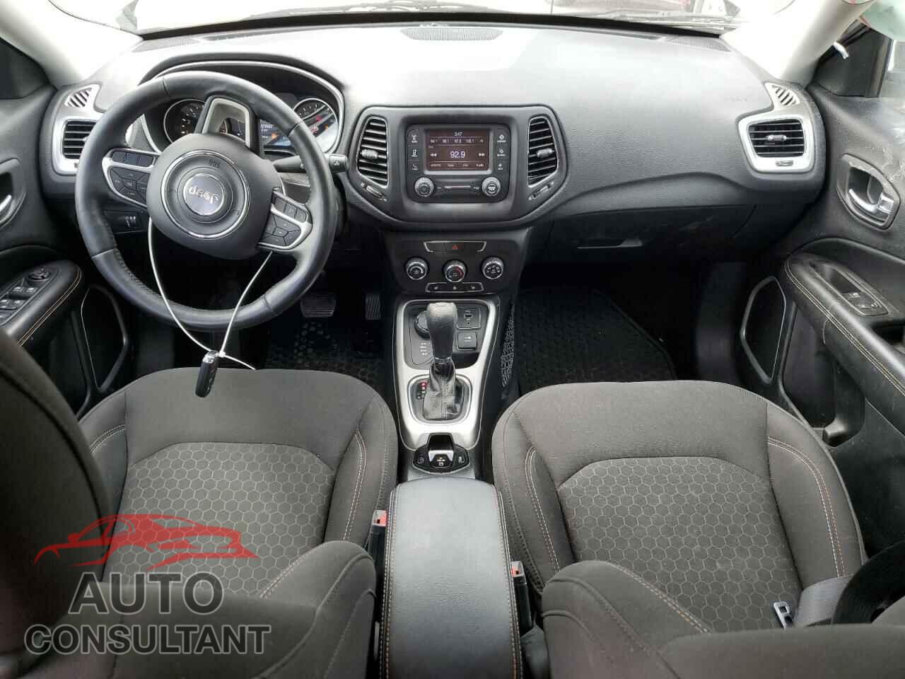 JEEP COMPASS 2018 - 3C4NJDAB3JT213541
