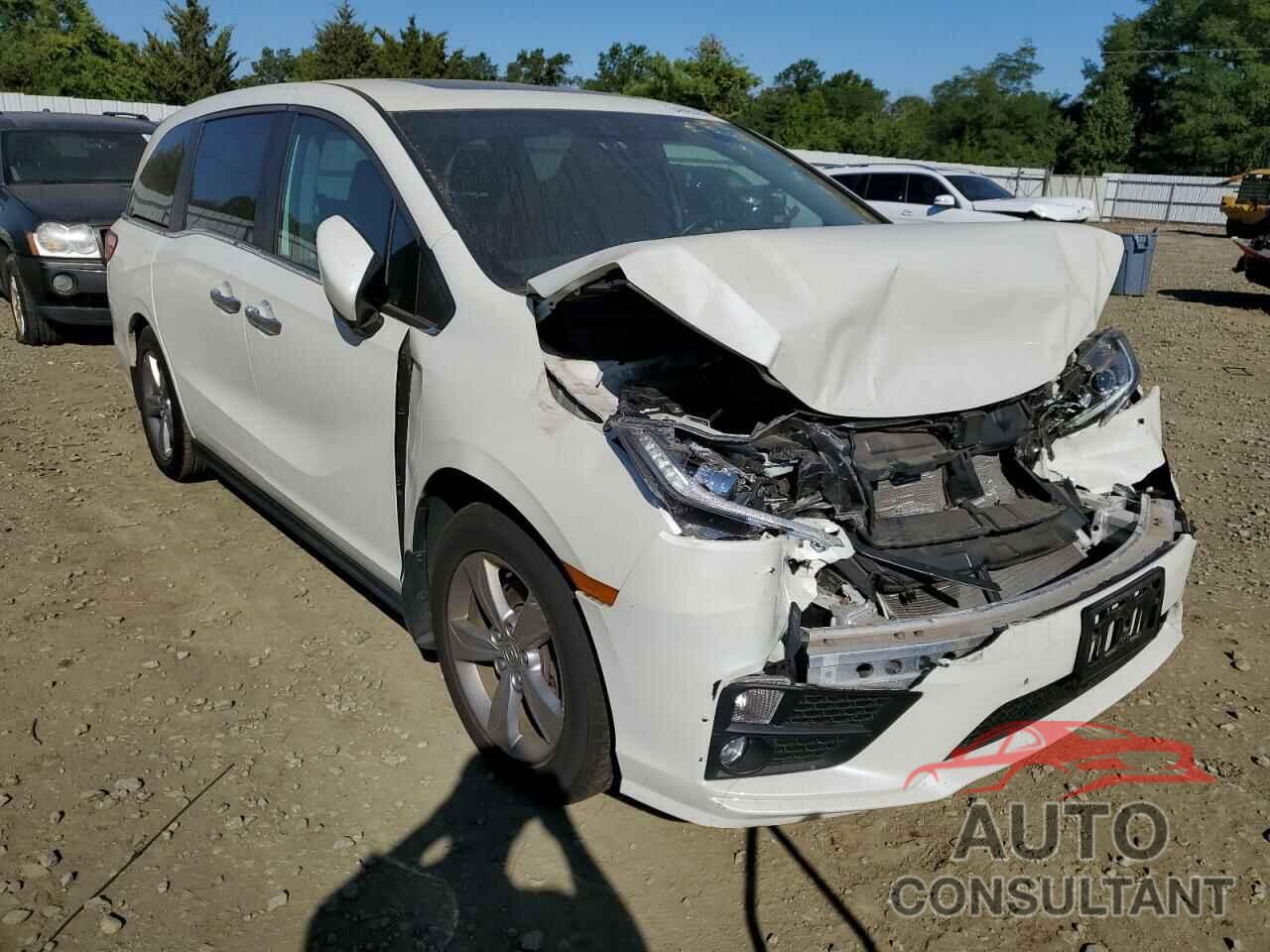 HONDA ODYSSEY 2018 - 5FNRL6H77JB050299