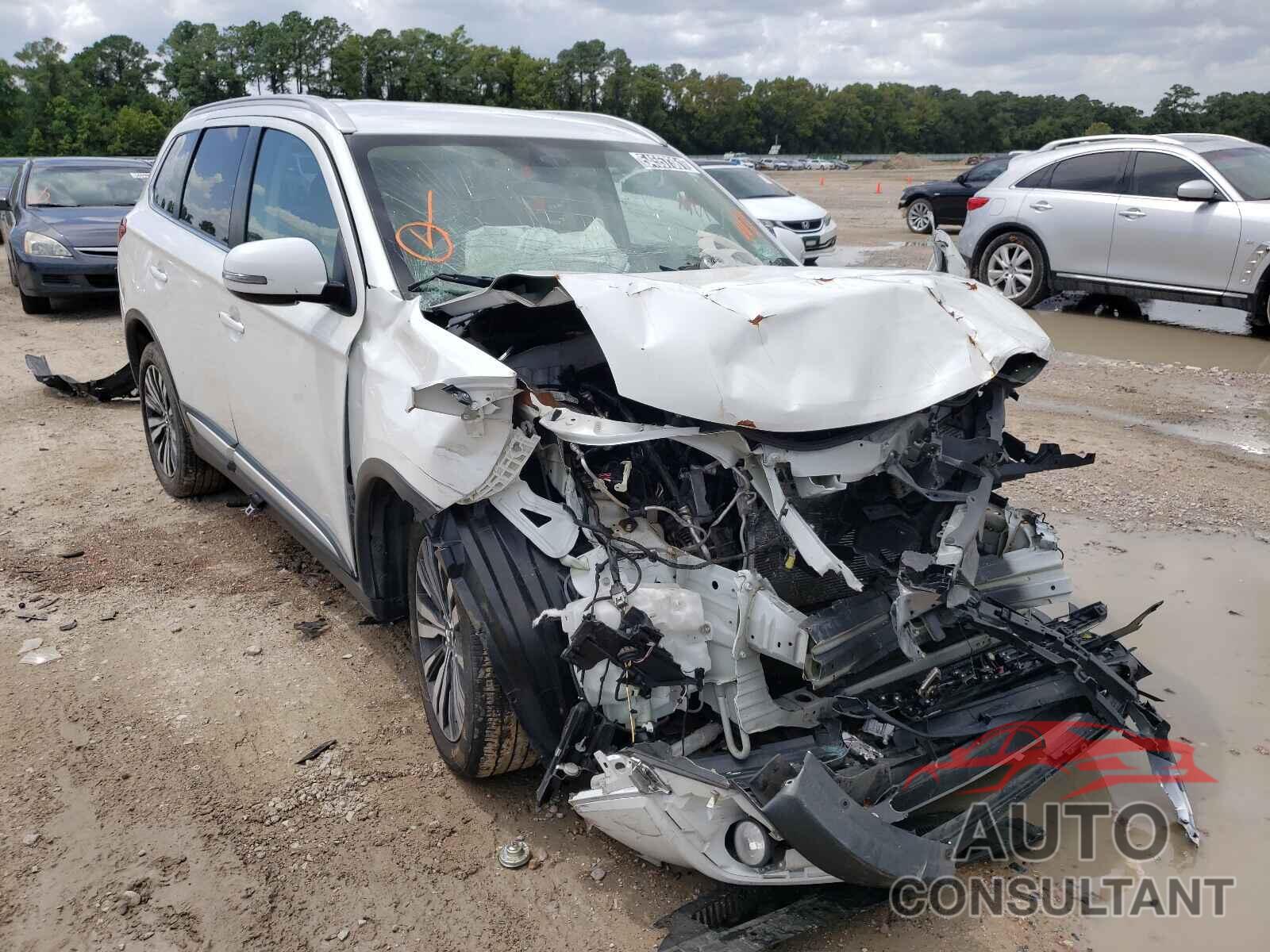 MITSUBISHI OUTLANDER 2019 - JA4AD3A30KZ043751