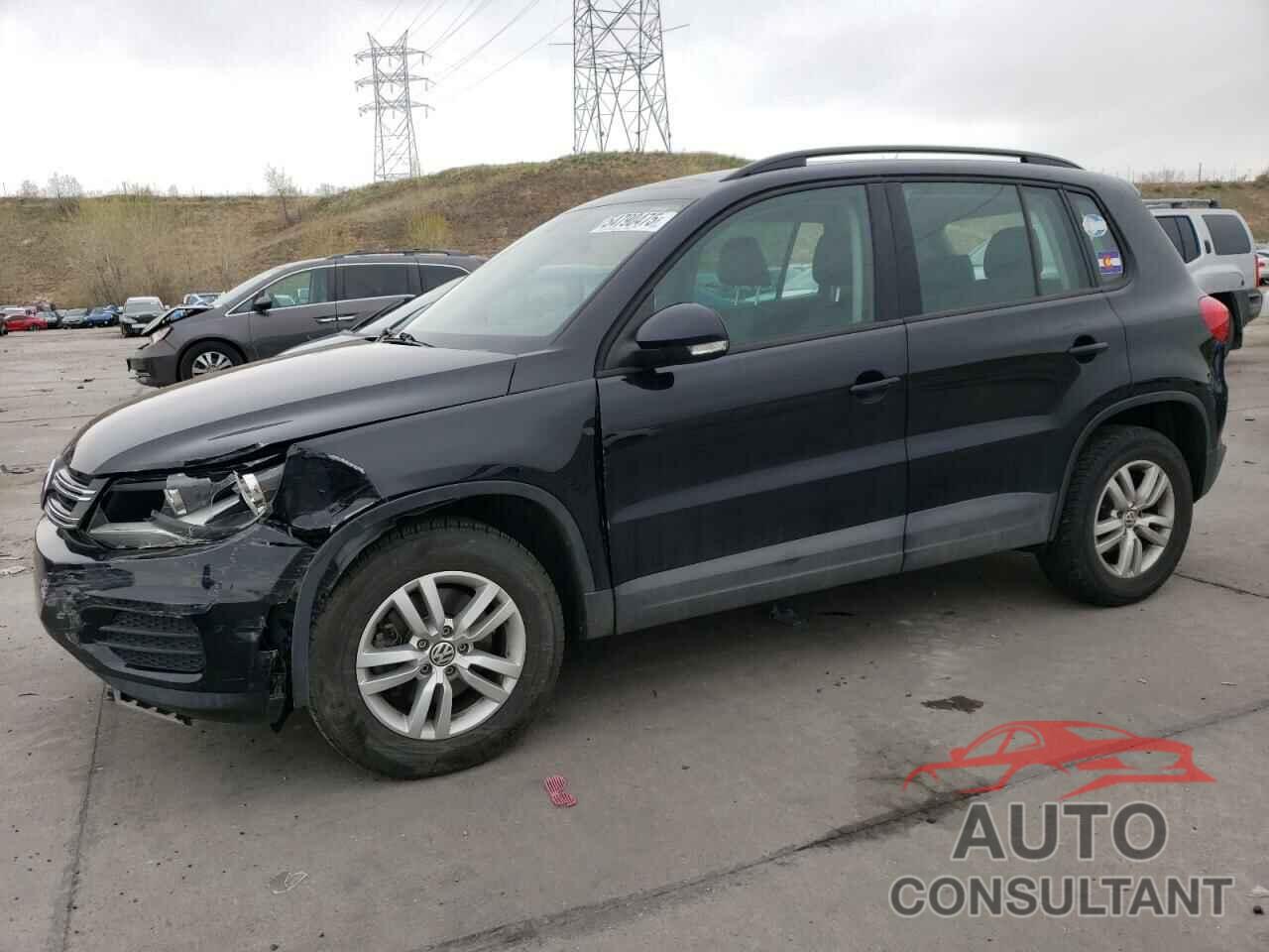 VOLKSWAGEN TIGUAN 2017 - WVGBV7AX7HK029621
