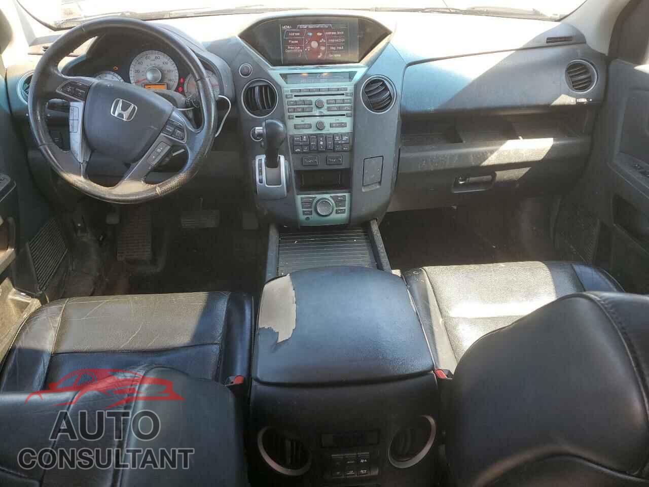 HONDA PILOT 2011 - 5FNYF4H94BB043465