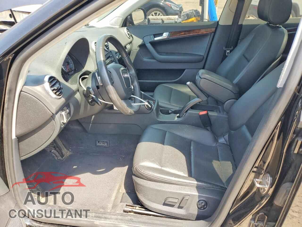 AUDI A3 2013 - WAUMFAFM1DA017399