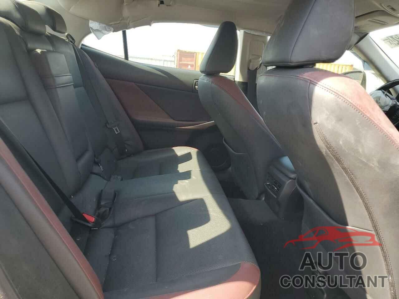 LEXUS IS 2018 - JTHBA1D2XJ5071944
