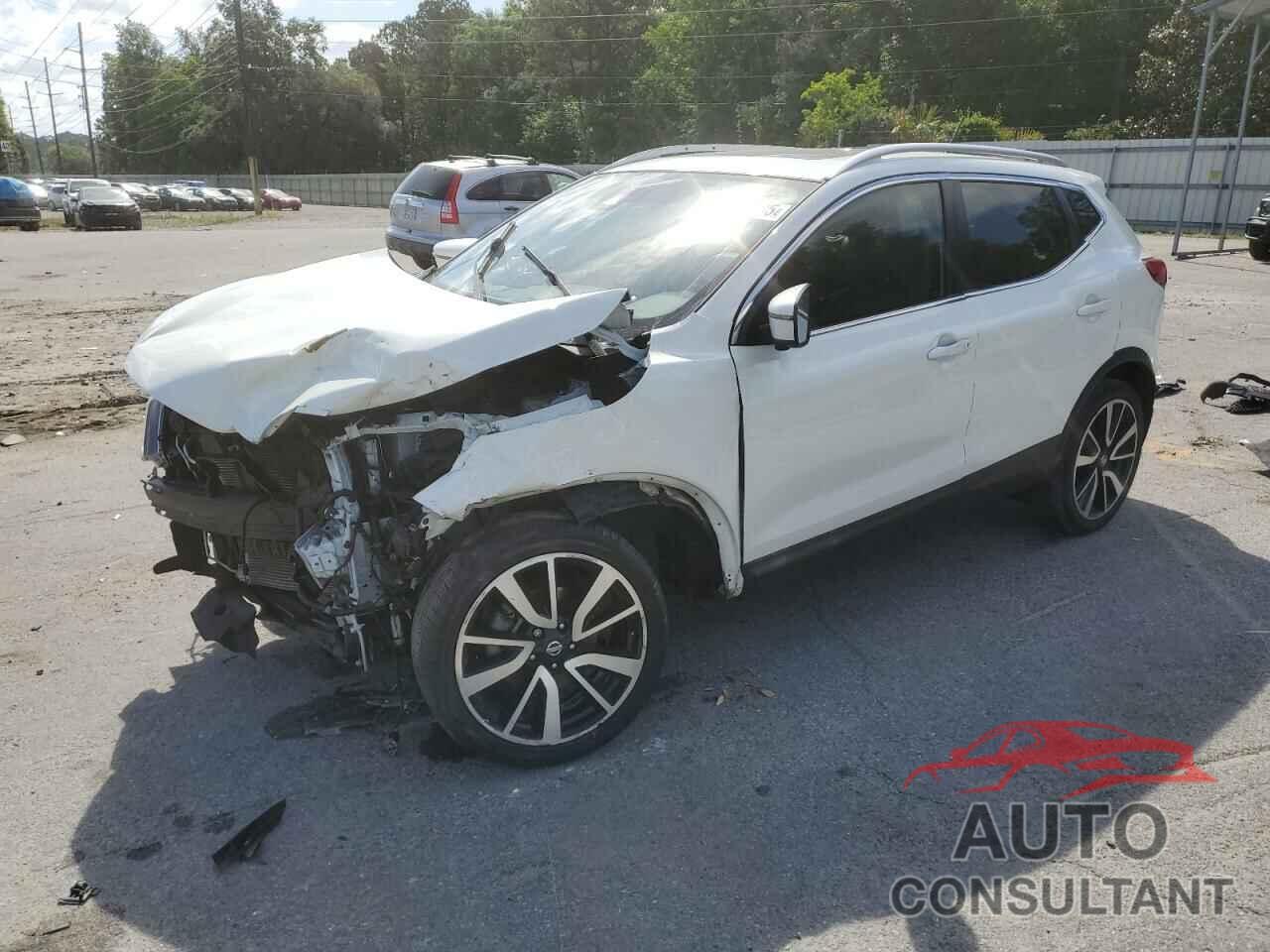 NISSAN ROGUE 2017 - JN1BJ1CP8HW036664