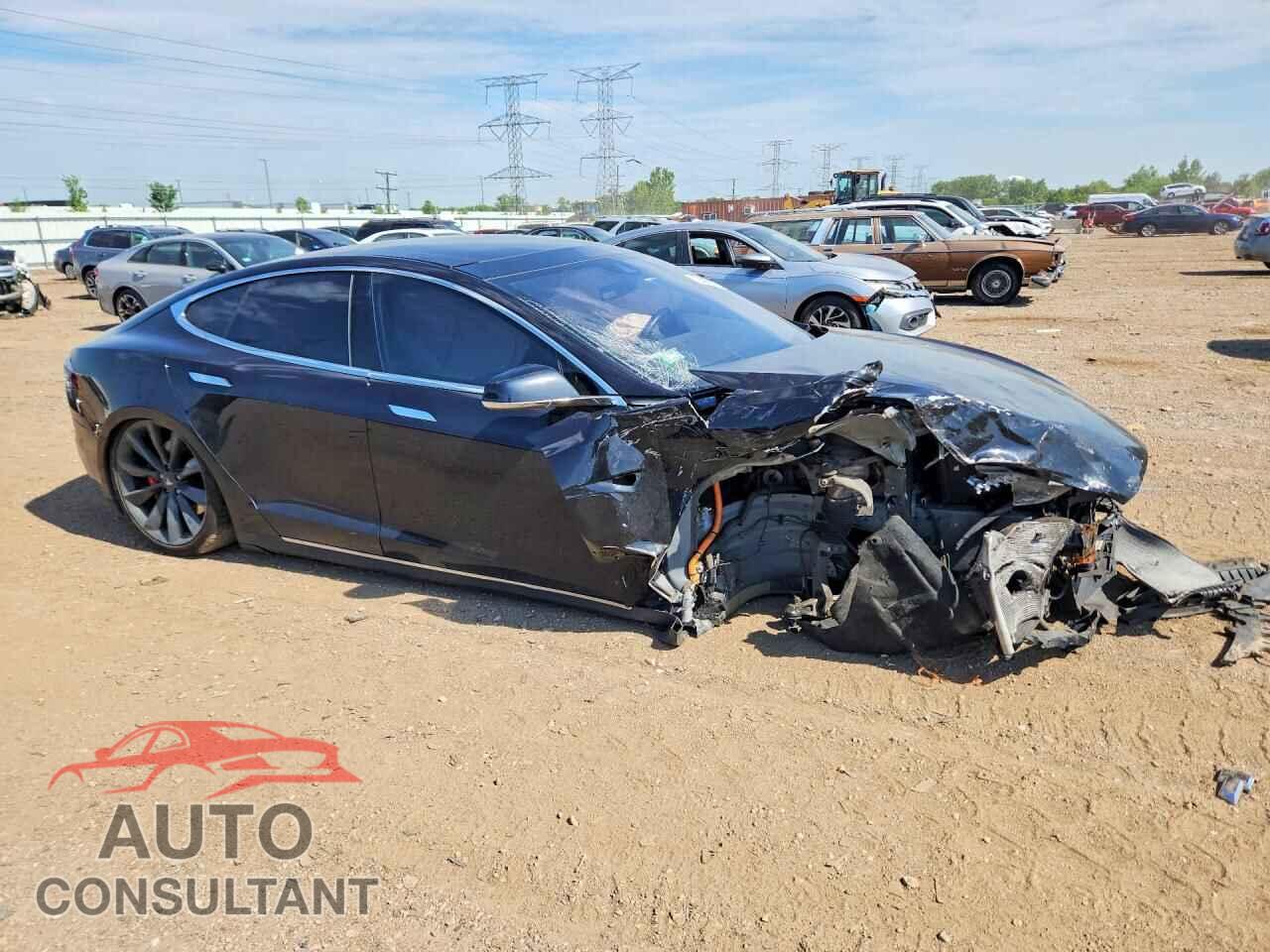 TESLA MODEL S 2015 - 5YJSA1E40FF112041