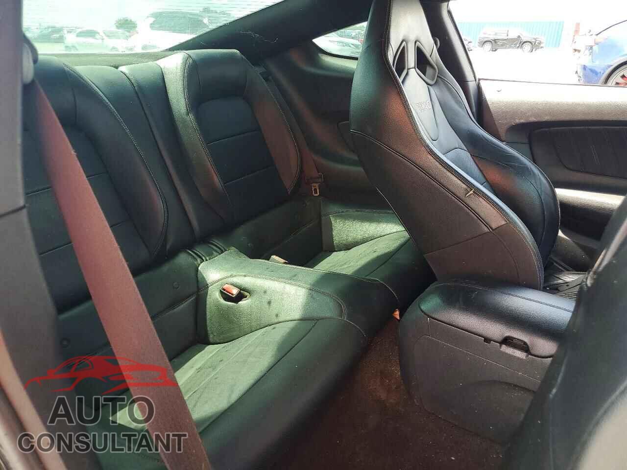 FORD MUSTANG 2015 - 1FA6P8TH6F5315943