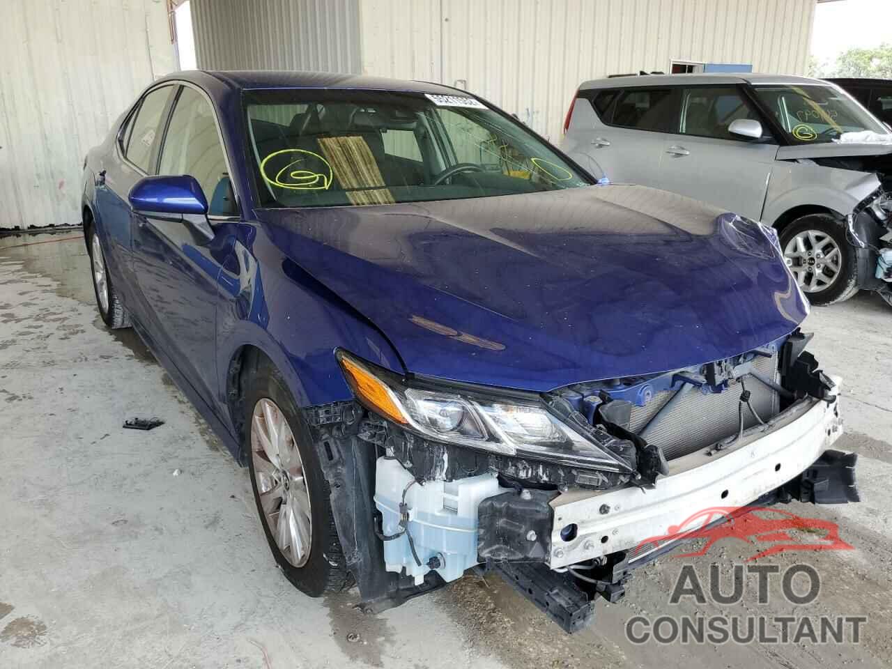 TOYOTA CAMRY 2018 - JTNB11HK6J3017687