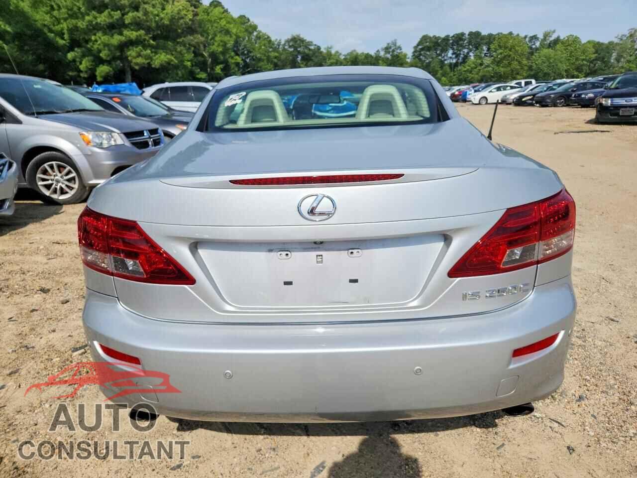 LEXUS IS 2012 - JTHFF2C2XC2524328