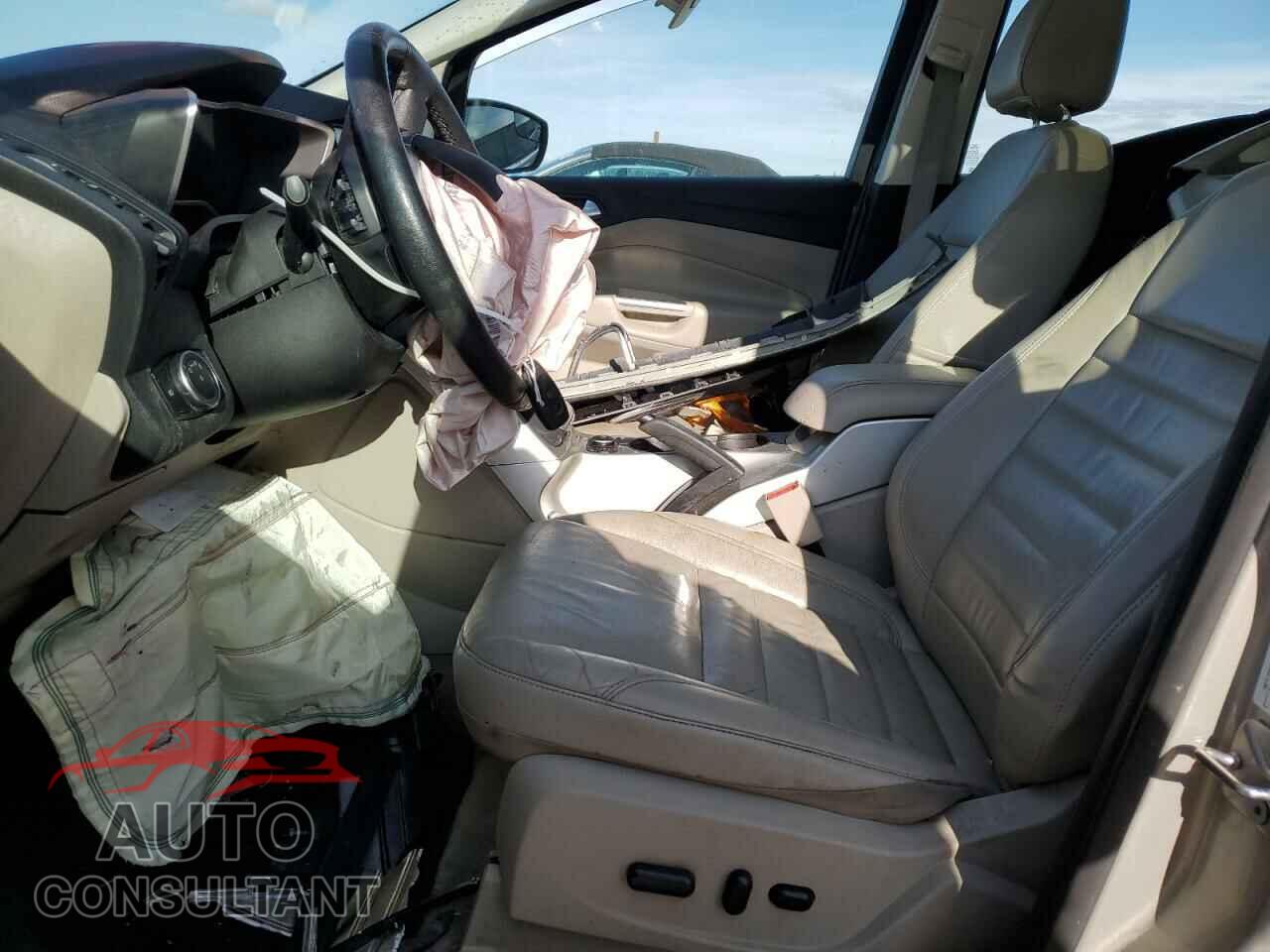 FORD CMAX 2015 - 1FADP5BU7FL116156