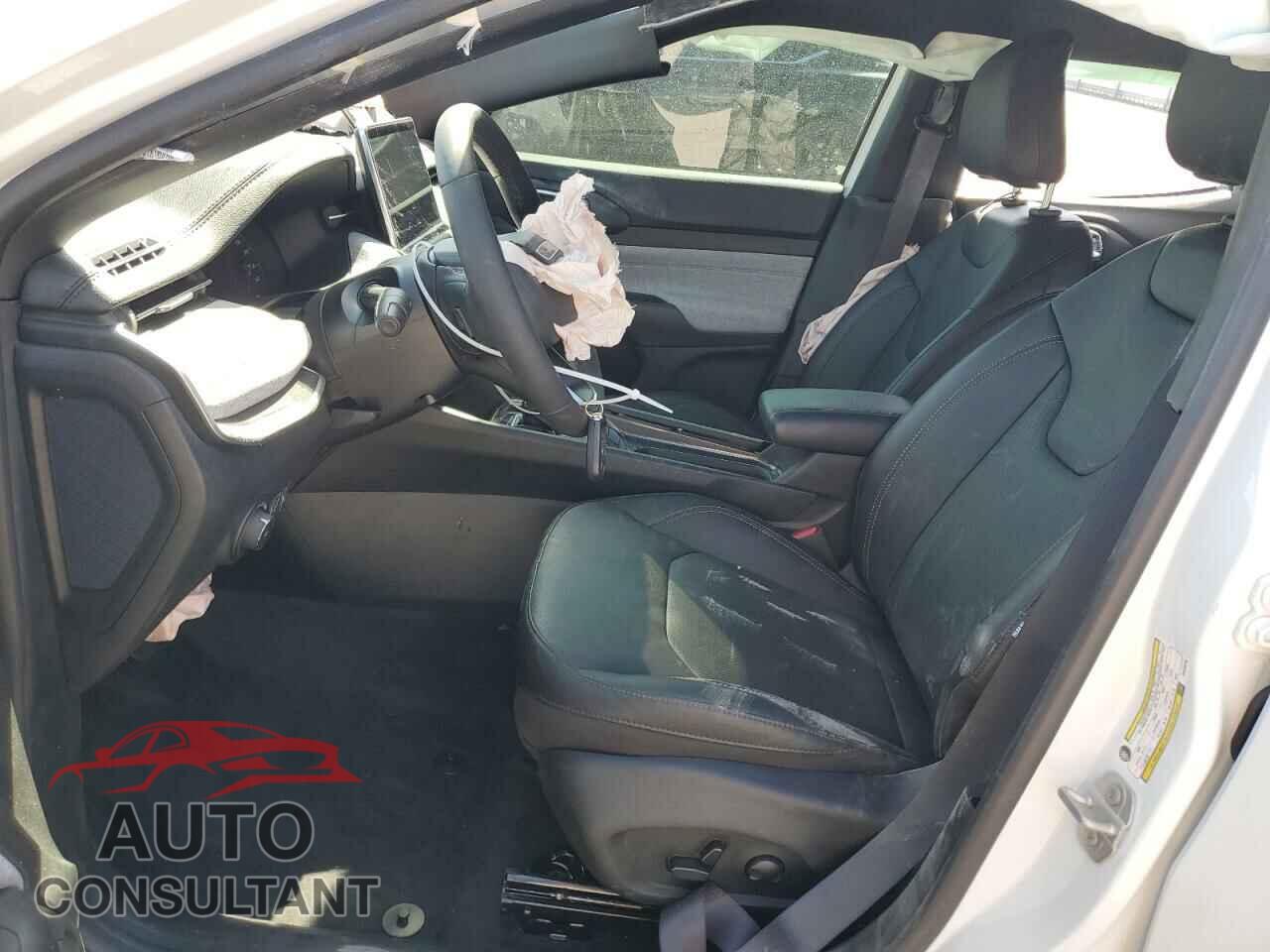 JEEP COMPASS 2023 - 3C4NJDFN7PT573178