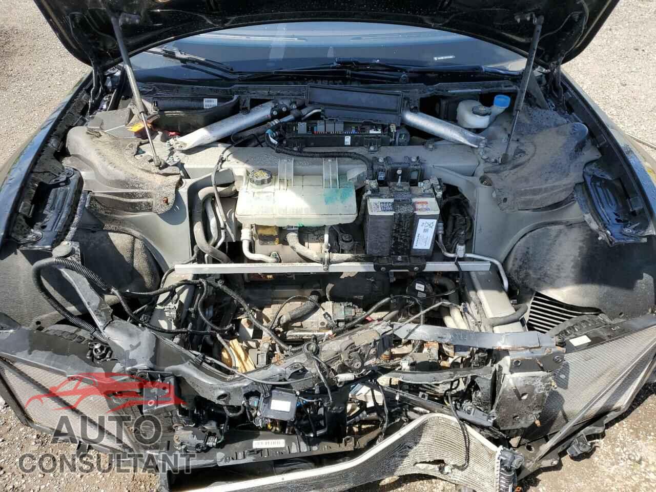 TESLA MODEL S 2015 - 5YJSA1E28FF115008