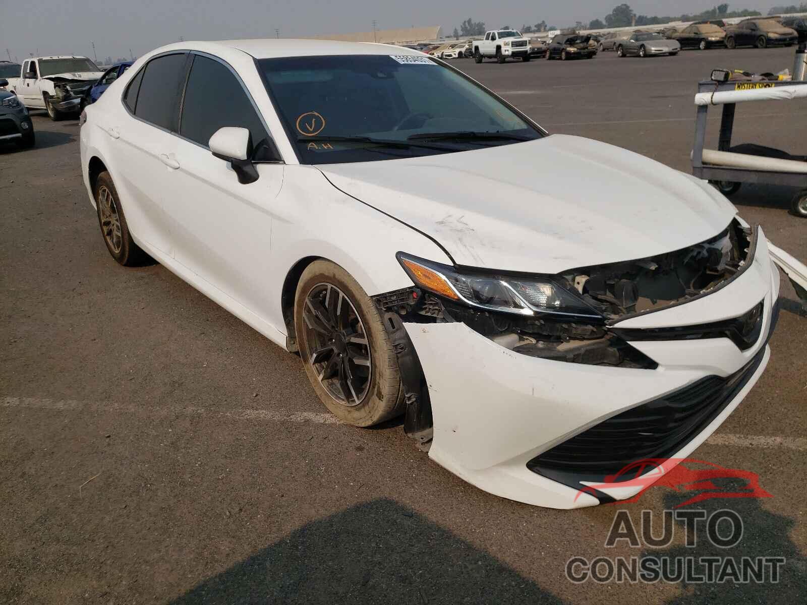 TOYOTA CAMRY 2018 - 4T1B11HK7JU596750