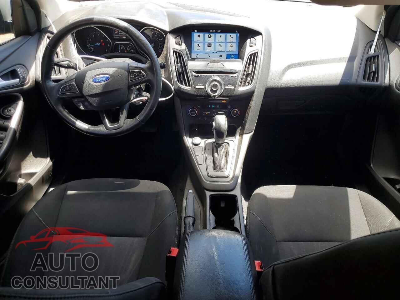 FORD FOCUS 2017 - 1FADP3M25HL219479