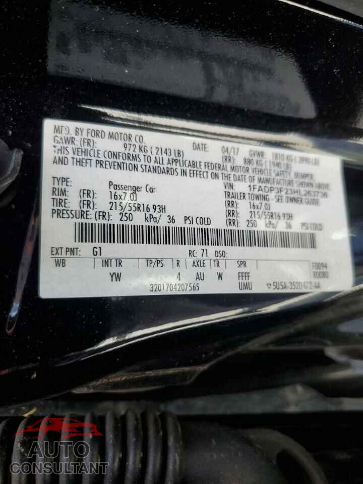 FORD FOCUS 2017 - 1FADP3F23HL263736