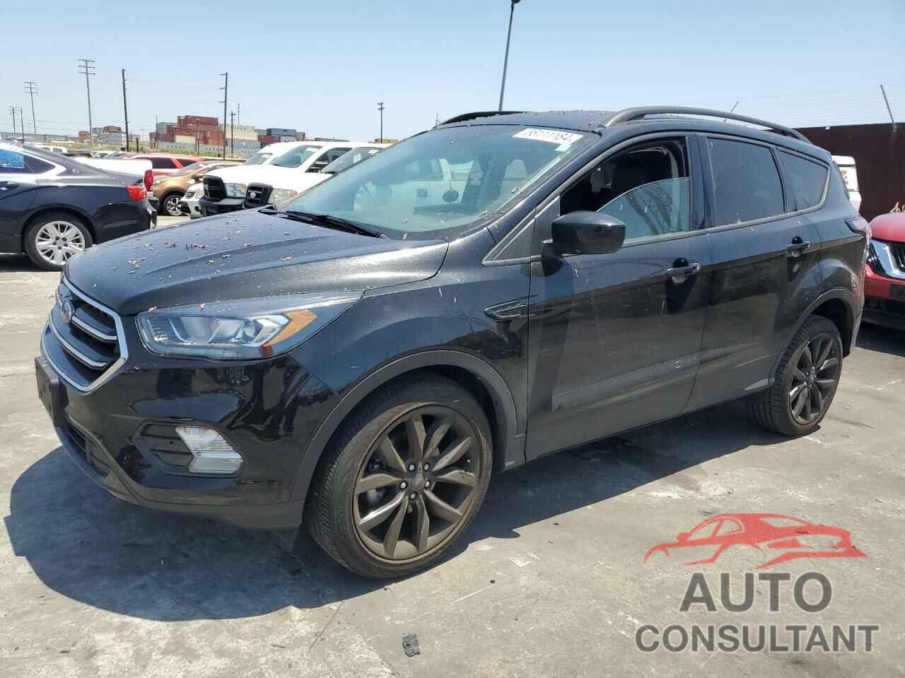 FORD ESCAPE 2018 - 1FMCU0GD0JUD21875