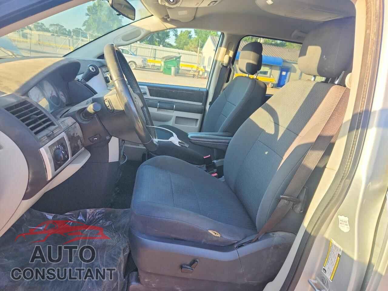 DODGE CARAVAN 2010 - 2D4RN5D12AR458660