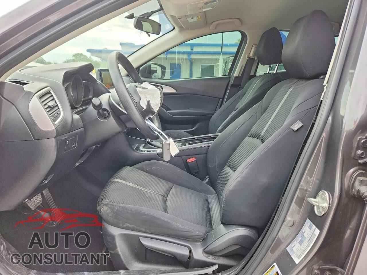MAZDA 3 2017 - 3MZBN1U7XHM155362