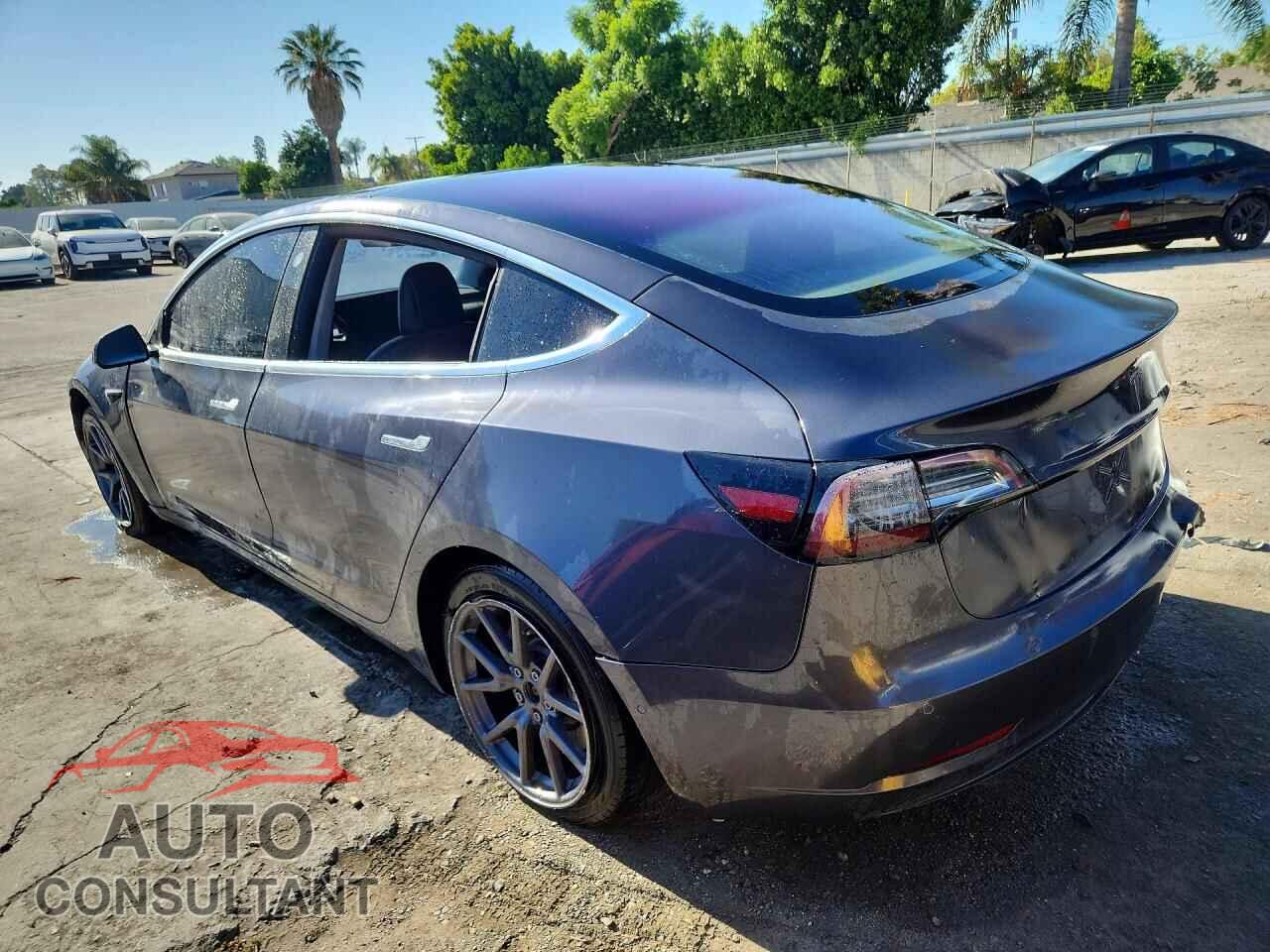 TESLA MODEL 3 2018 - 5YJ3E1EA5JF006840