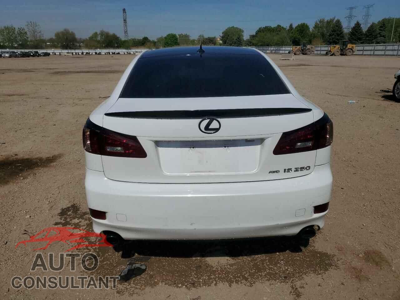 LEXUS IS 2011 - JTHCF5C26B2034956