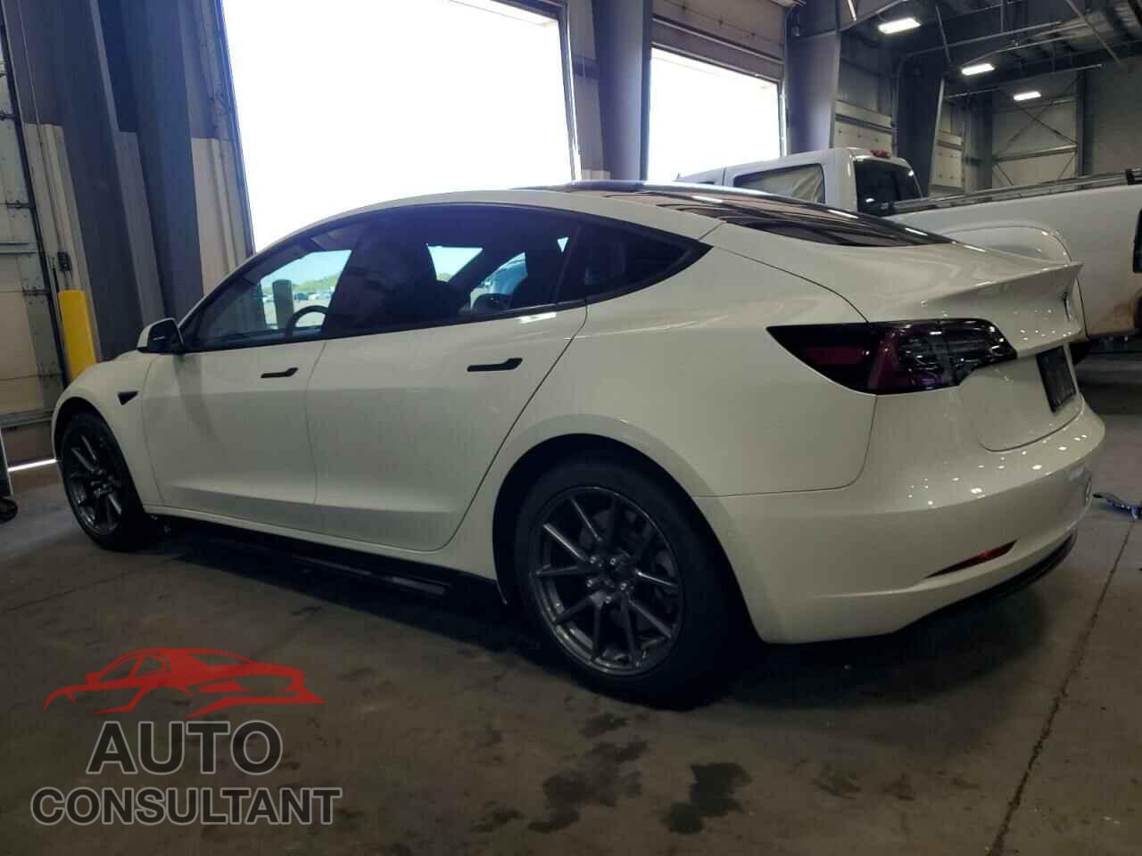 TESLA MODEL 3 2021 - 5YJ3E1EAXMF991558